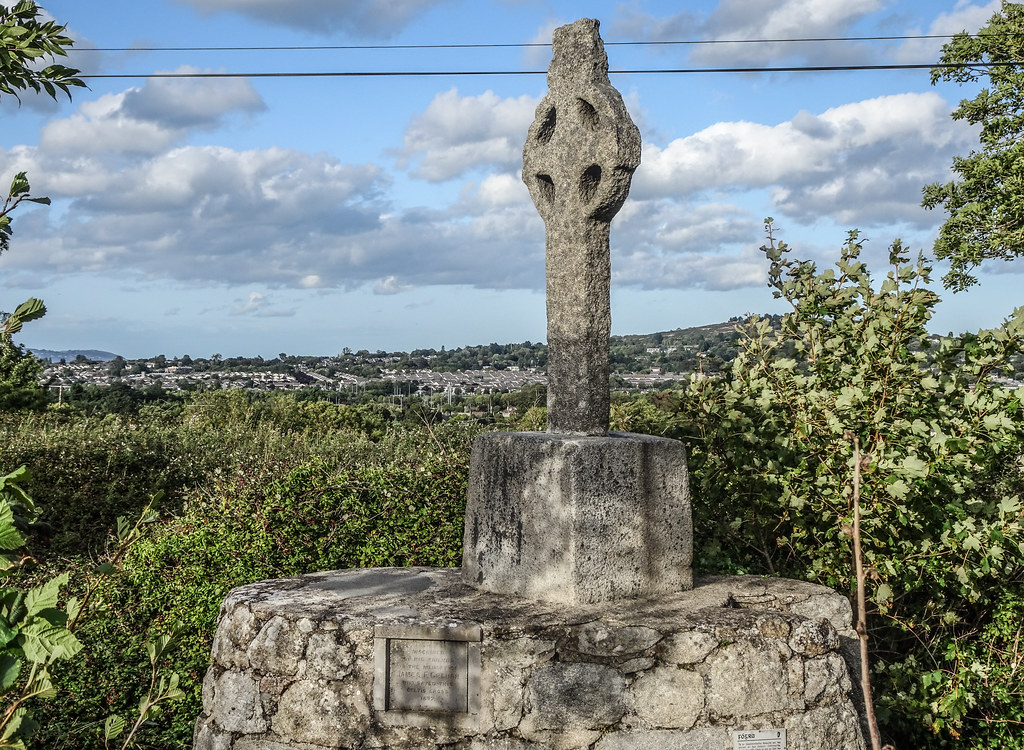 THE MORE RECENT OF THE TWO CROSSES AT TULLY 004