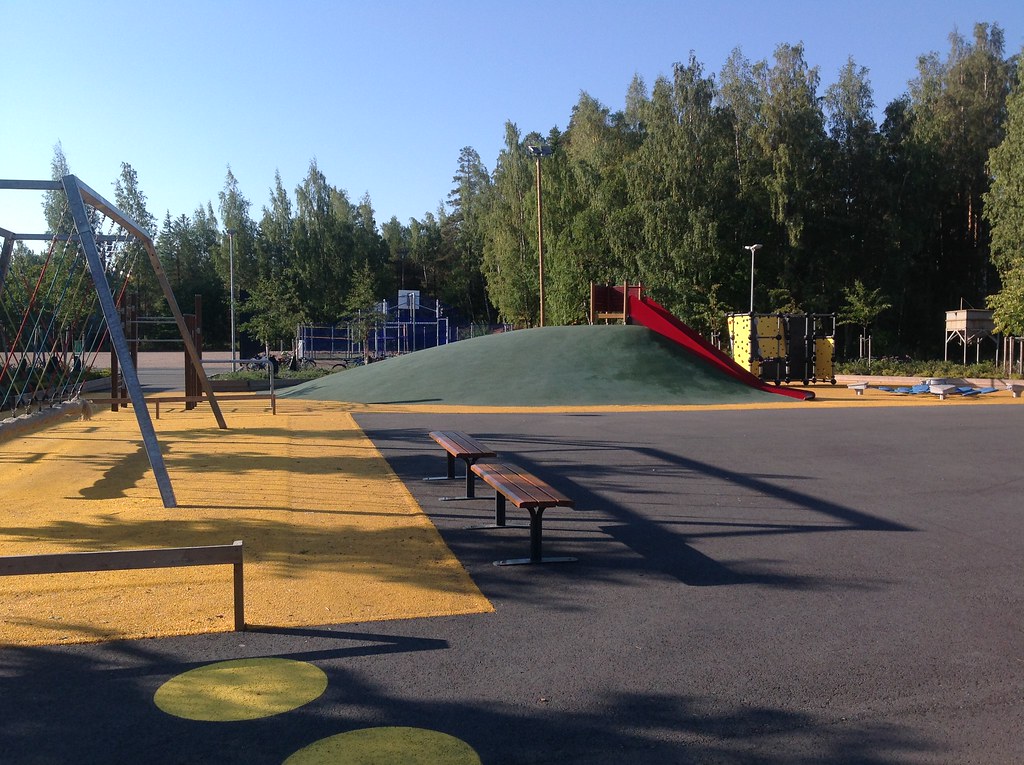 Picture of service point: Päivänkehrän koulu / Lähiliikuntapaikka