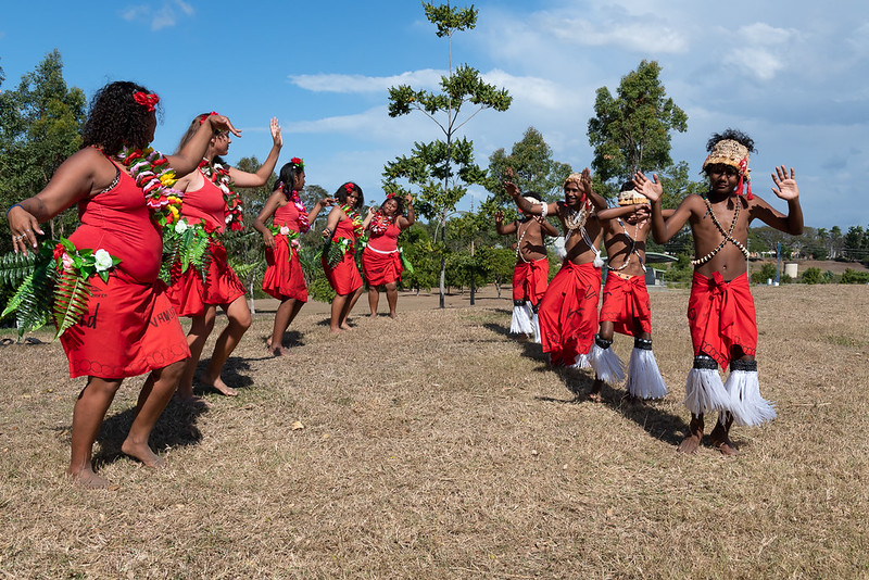 sakwolo islander dancers