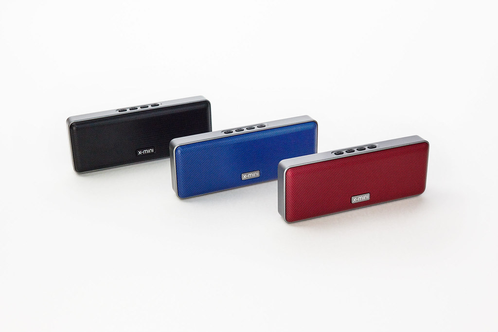 Ultra Portable Bluetooth speaker X-mini XOUNDBAR now comes in Crimson Red and Midnight Blue - Alvinology