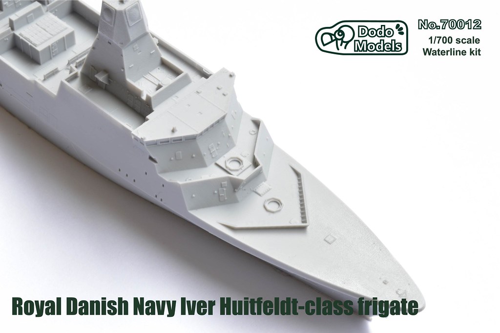 1//700 Dodomodels 70012 Royal Danish Navy Iver Huitfeldt-class frigate resin kit