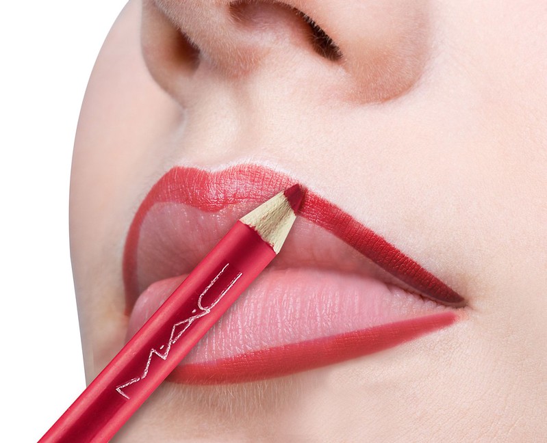 how to apply lipstick step by step pictures 