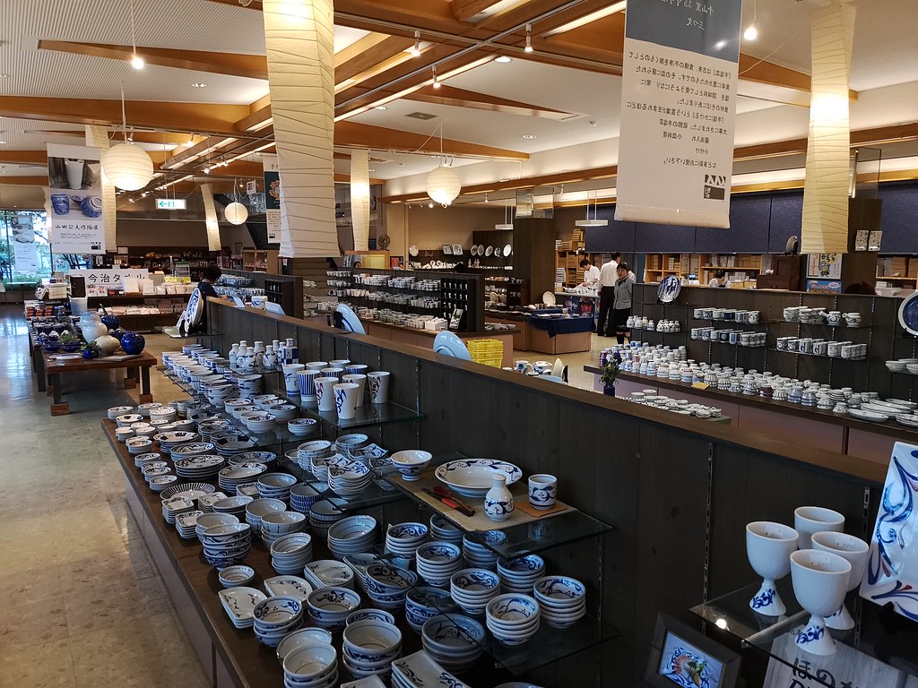 Walk around the retail area on the ground floor of Ennosato before going to the second floor to paint your own ceramics.