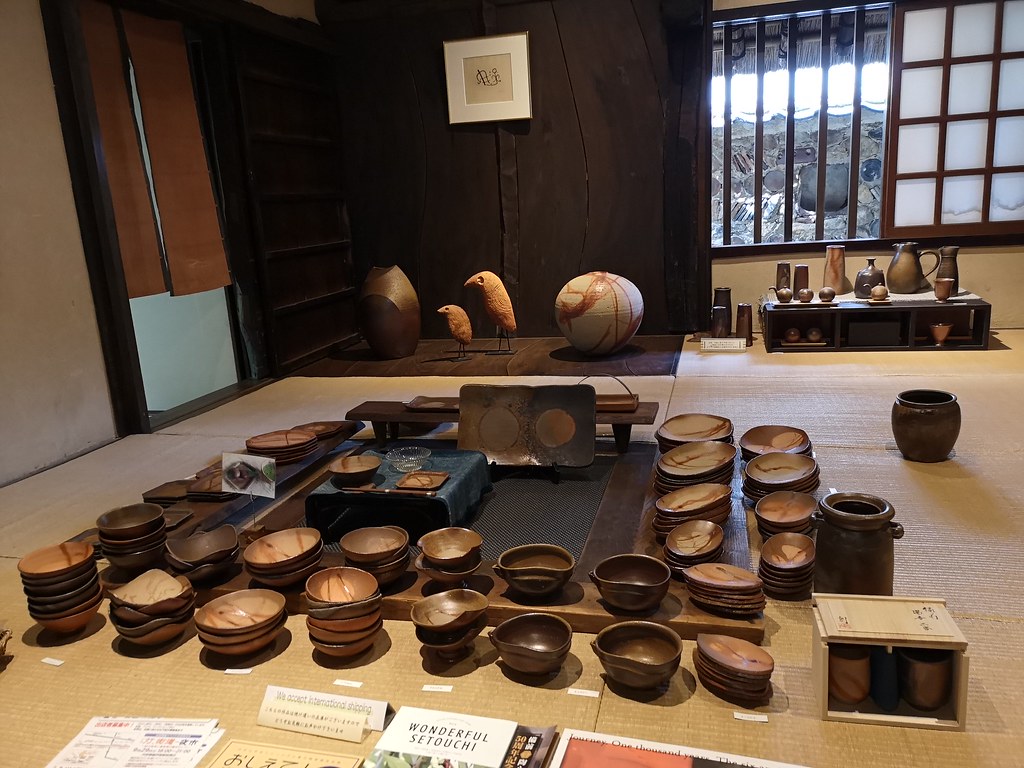 Experience Hiroshima, Ehime and Okayama – Japan’s Mediterranean region (Part 3: Okayama) Sensei So's showroom of Bizen pottery.