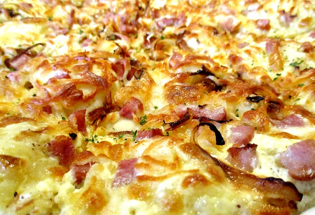 Wow Wow West smoked duck pizza 2