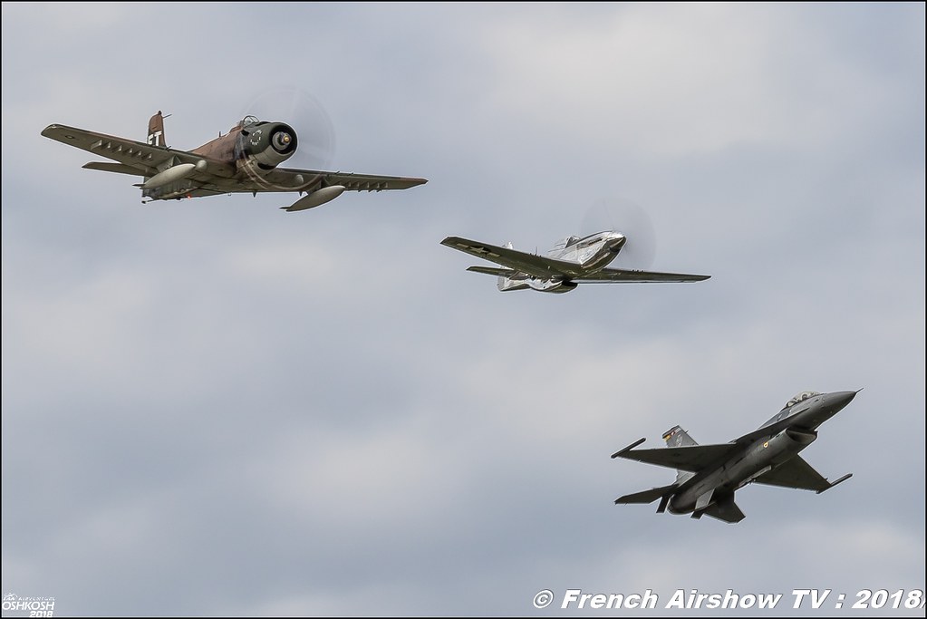 Air Force Heritage Flight EAA AirVenture Oshkosh 2018 Wisconsin Canon Sigma France contemporary lens Meeting Aerien 2018