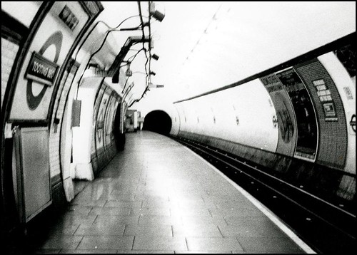 Tooting Bec tube station