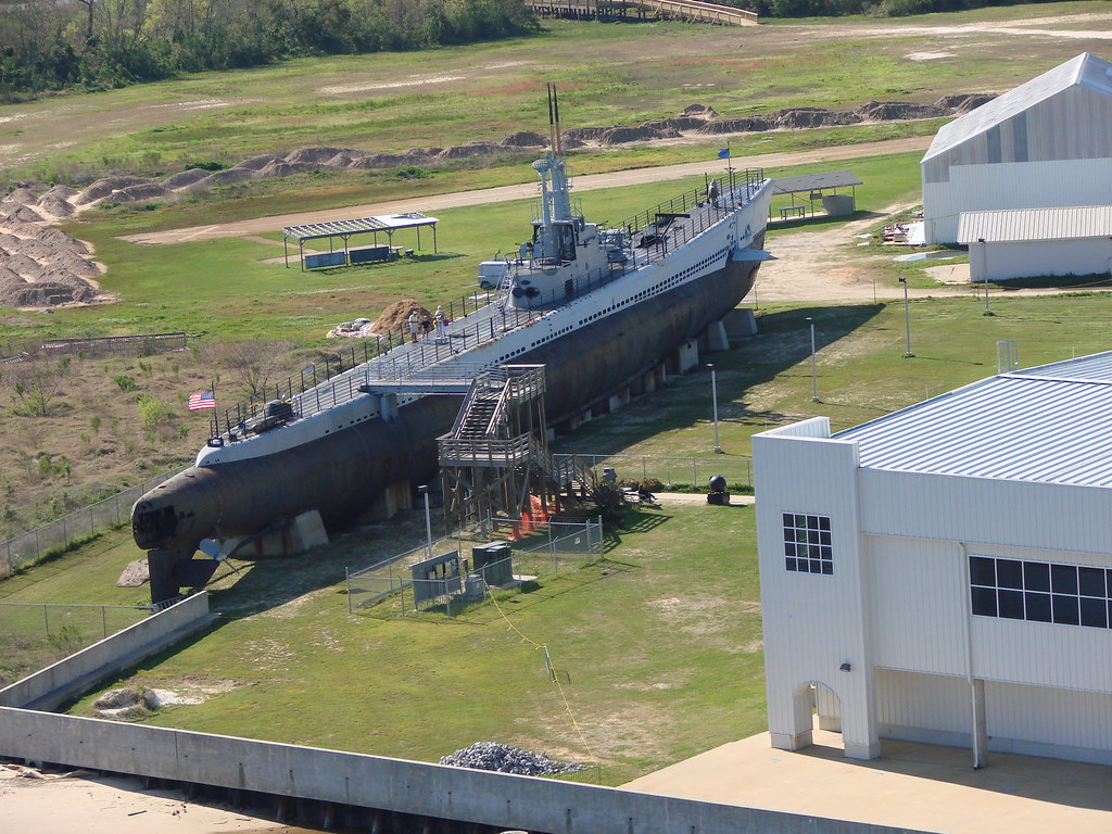 uss-drum-submarine-taken-from-the-air-at-uss-alabama-monum-pablo