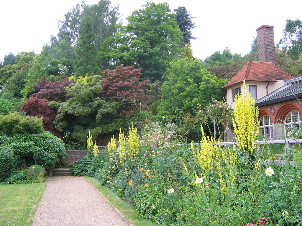 The Arts and Crafts Garden at Standen, West Sussex | Flickr