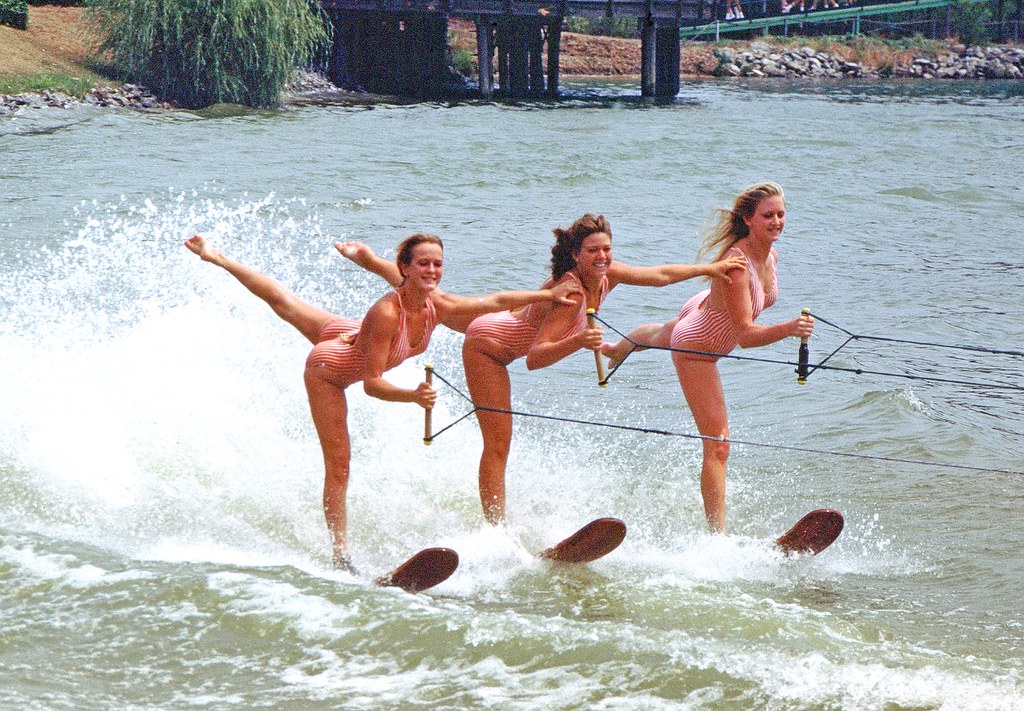 Water Skiing -9514