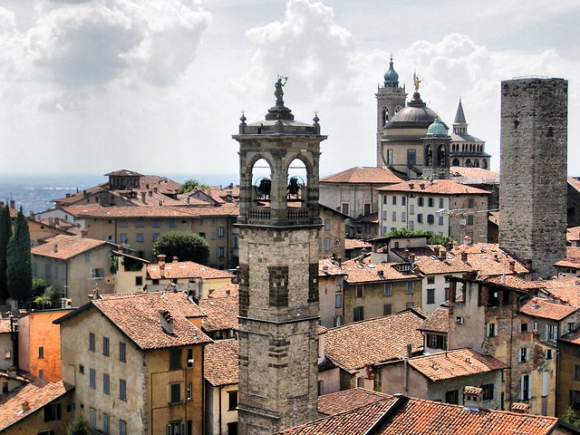 Shopping In Bergamo: TOP 5 Outlets and Stores You Shouldn’t Miss