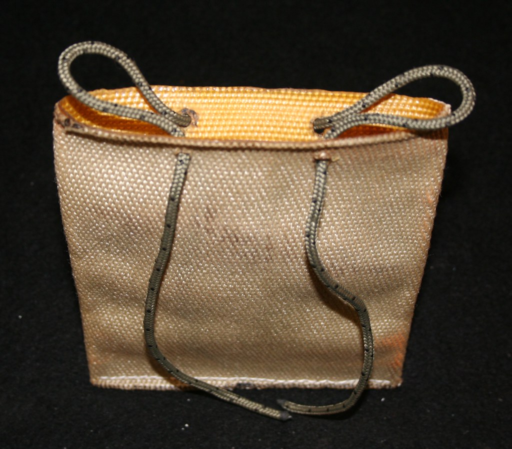 Purse String Style Pouch Closure | I created the four holes … | Flickr