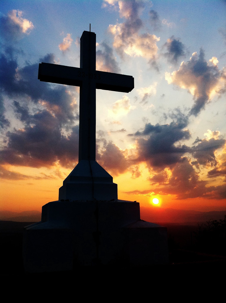 Holy Cross at Sunrise | The cross at the top of Cross