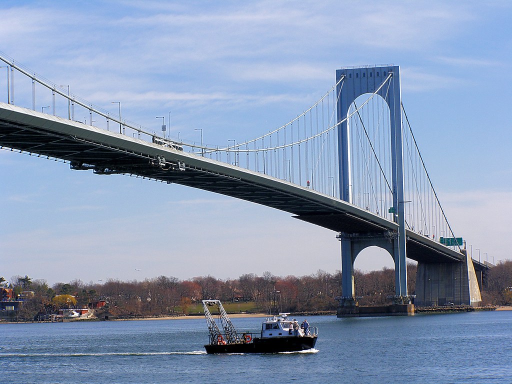 BronxWhitestone Bridge over East River, BronxQueens, New… Flickr