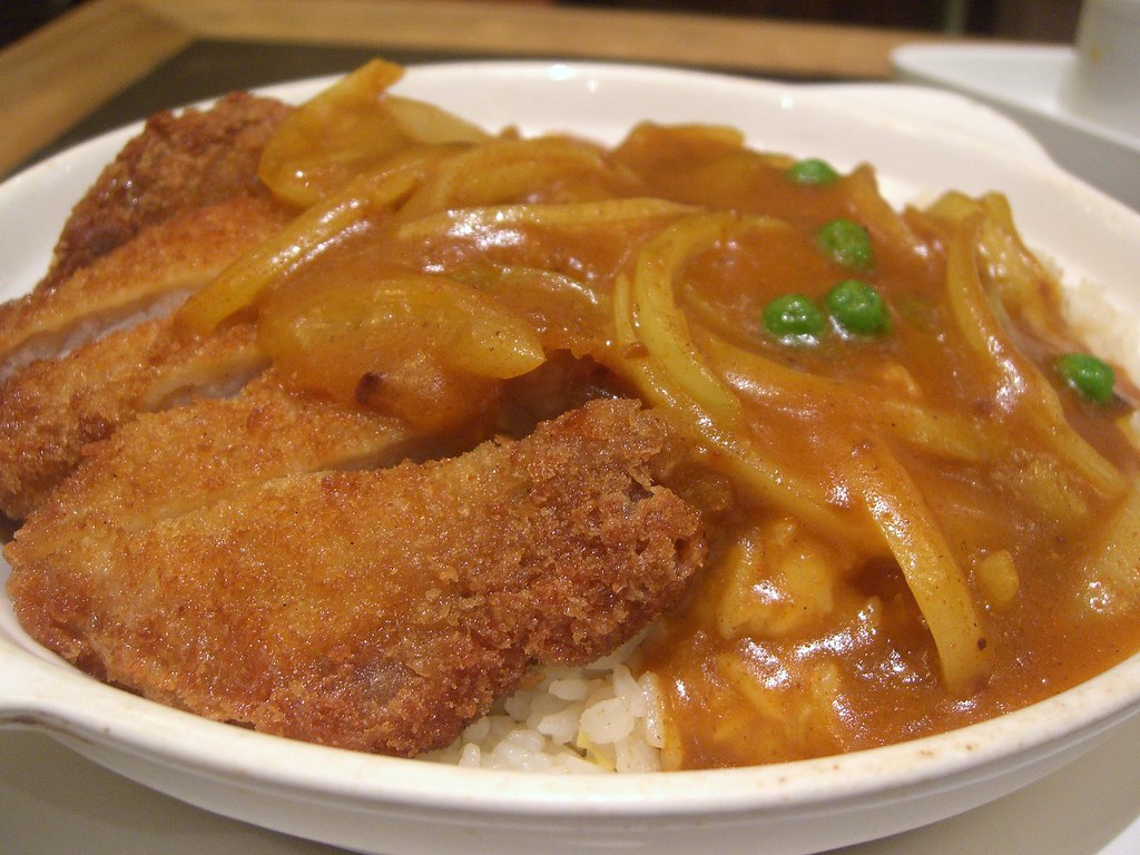 咖哩炬猪扒饭 Baked Pork Chop in Curry Sauce on Fried Rice - Niko ...