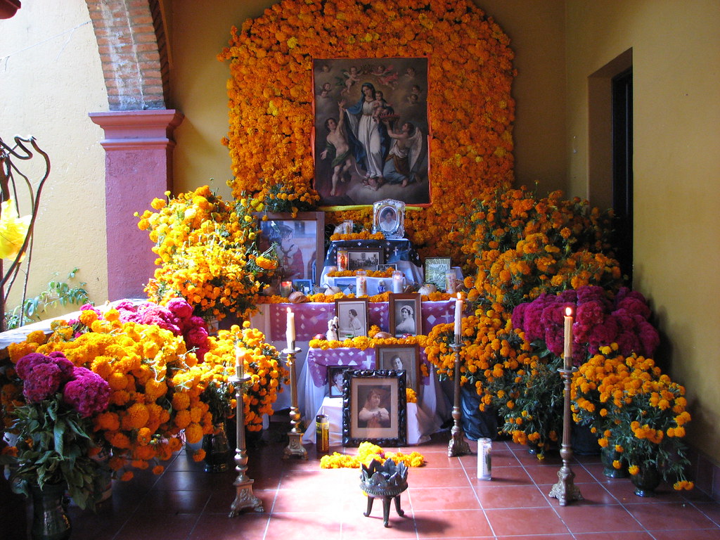 Altar, Instituto Cultural Oaxaca | Comparsa Dia de Muertos I… | Flickr