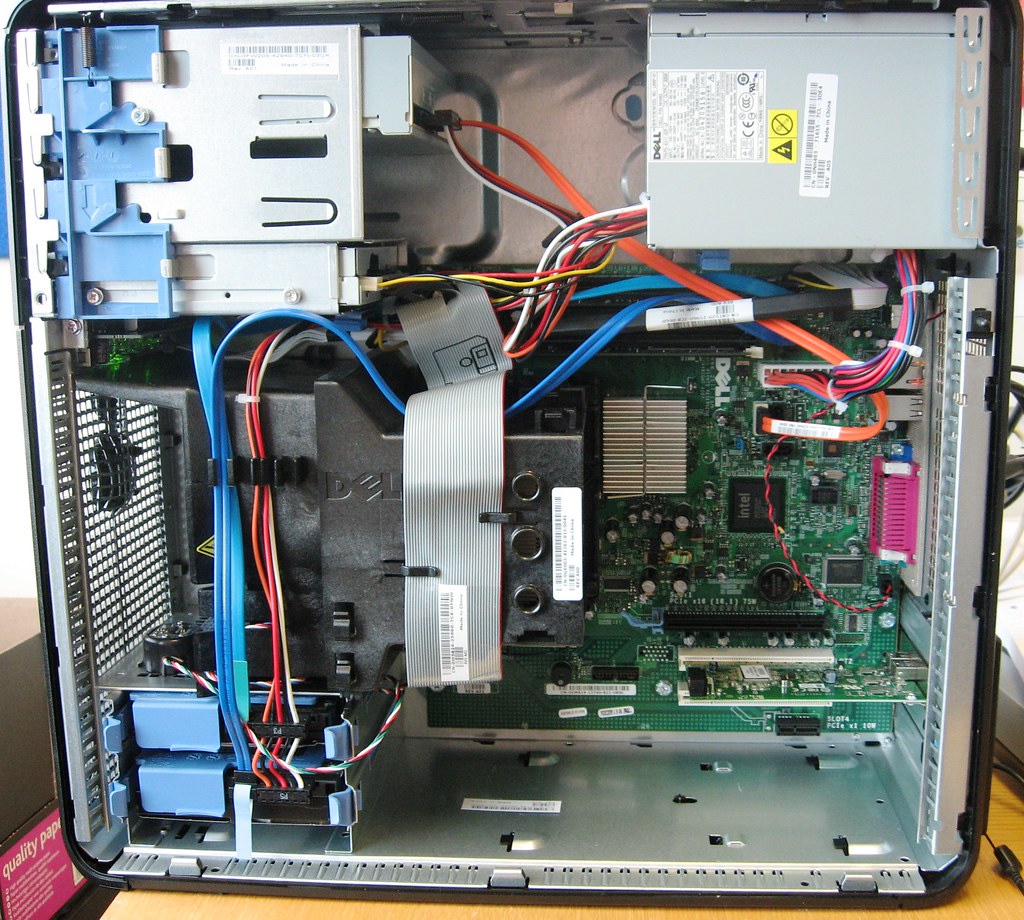 Inside an Optiplex 755MT | A view inside the case of a Dell … | Flickr
