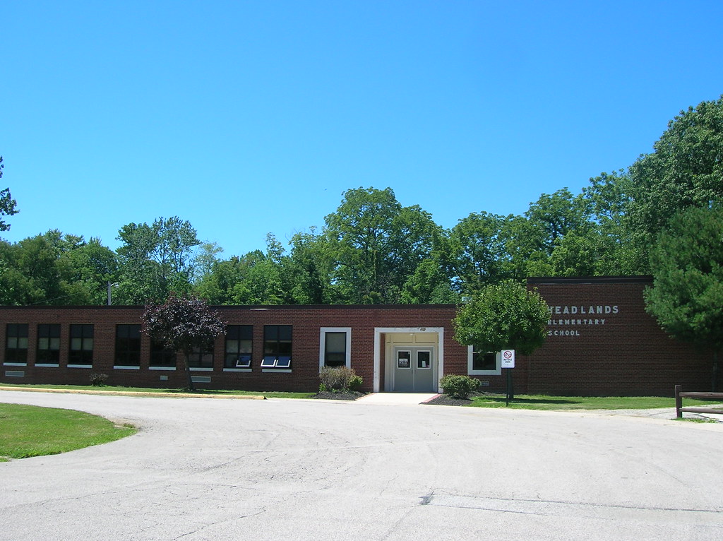 Headlands Elementary School--Mentor, Ohio | Aaron Turner | Flickr