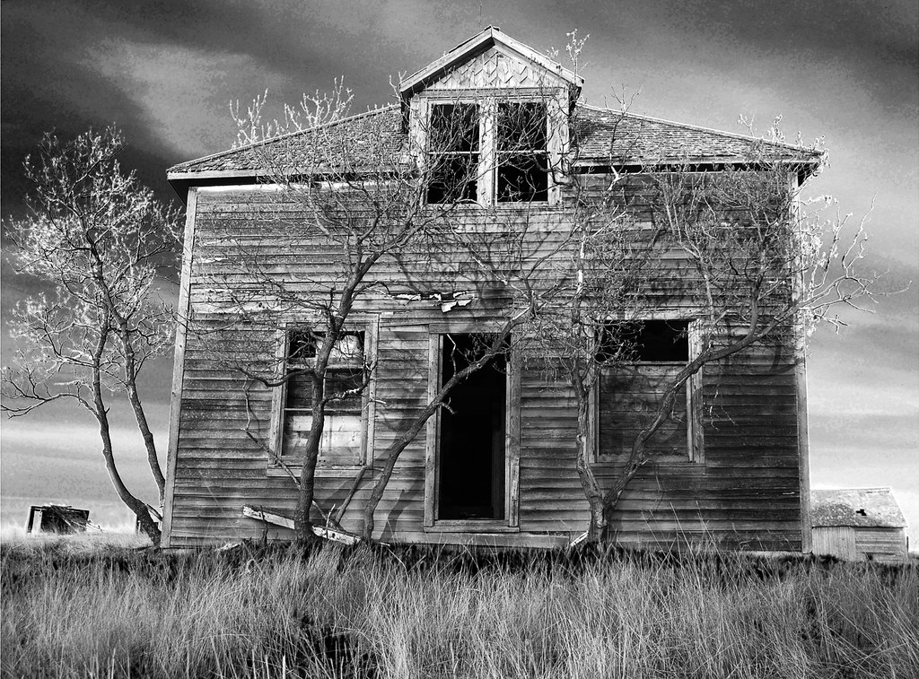 scary-house-trevor-cameron-flickr