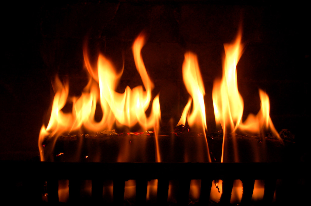 roaring-fire-ben-w-flickr