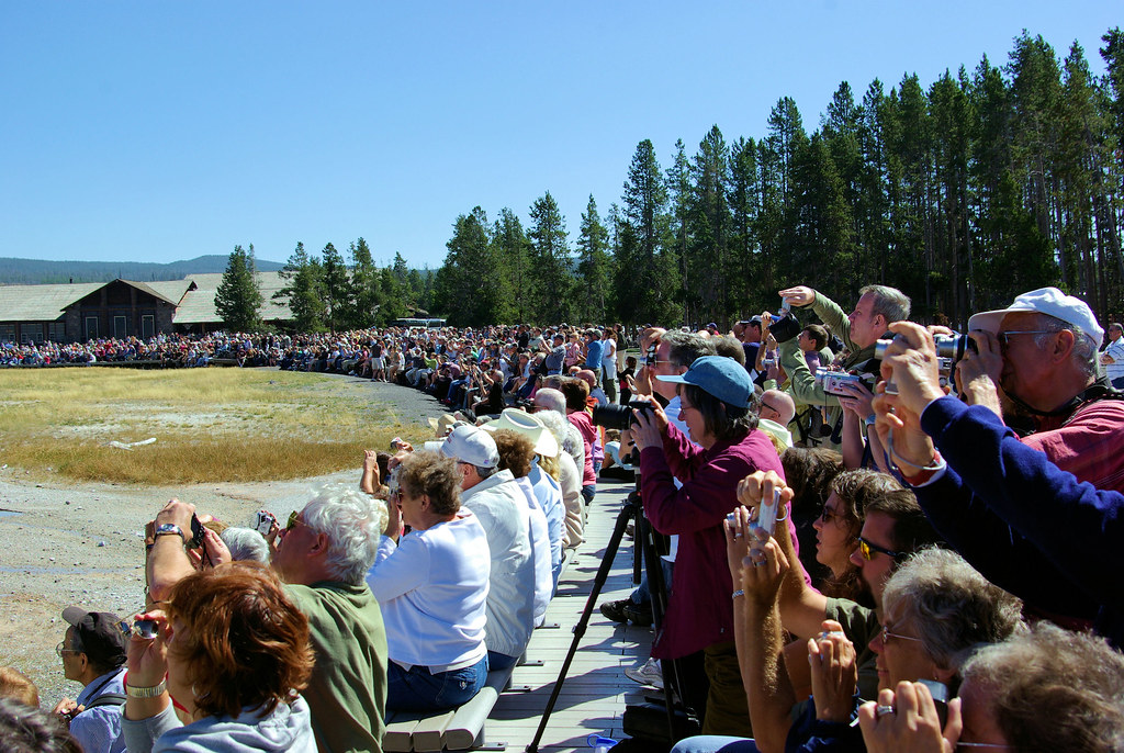 Crowd waiting to view Old Faithful eruption, Yellowstone National Park, Wyoming, September 12, 2007 (Pentax K10D)