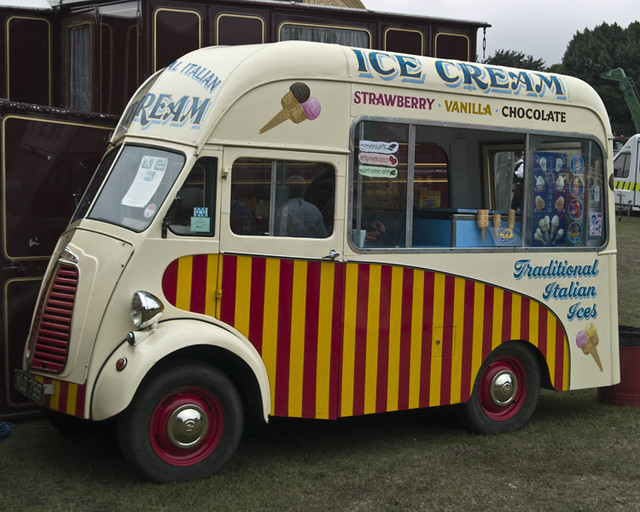 Old Ice Cream Van at Carters Steam Fair 