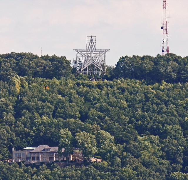 Mill Mountain Star | THe Mill Mountain Star in Roanoke,Va on… | Flickr