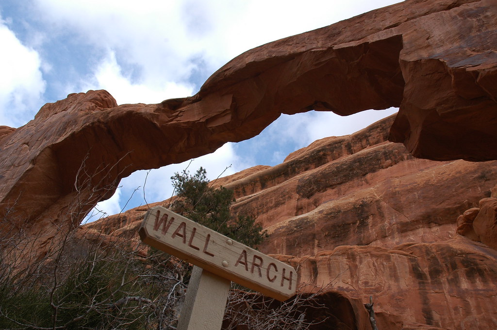 Wall Arch - In Memory Of | Here's a photo I took about 5 mon… | Flickr