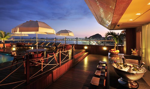 hotel PORTO BAY RIO INTERNACIONAL | Pool Bar