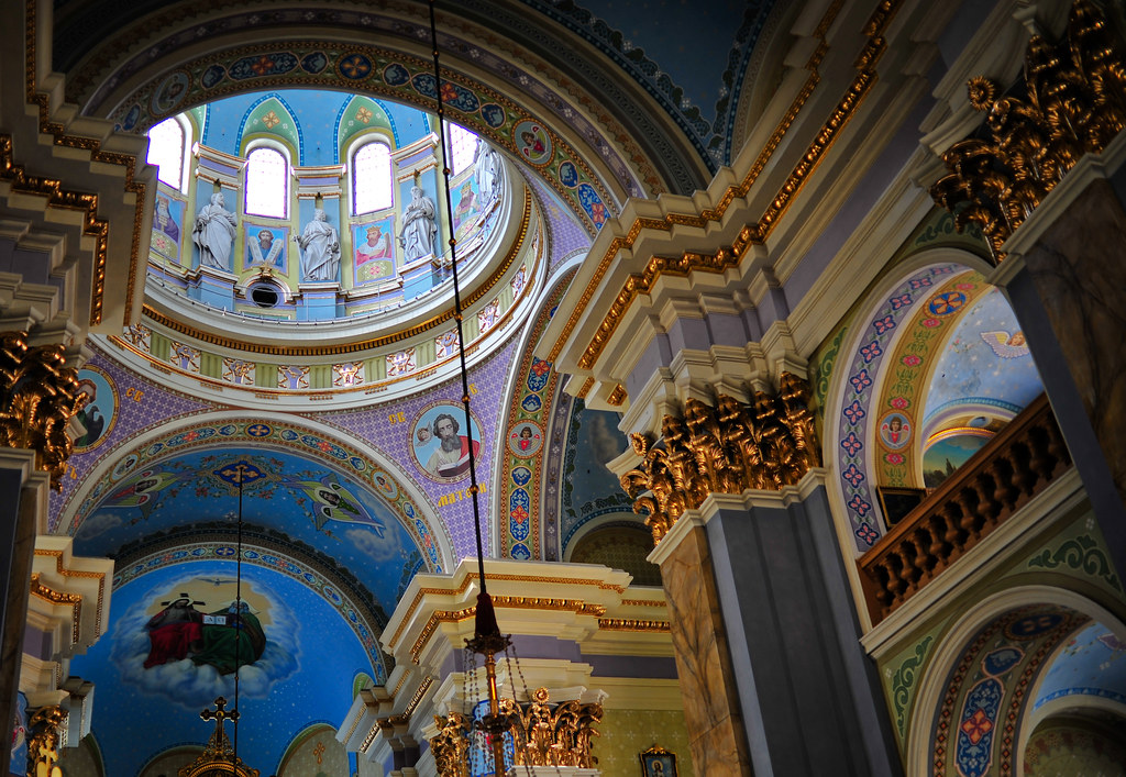 Inside orthodox church Zeiss T* 100mmZF with Nikon D700