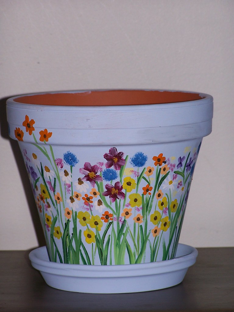 hand-painted-terra-cotta-pot-priscilla-hughes-flickr