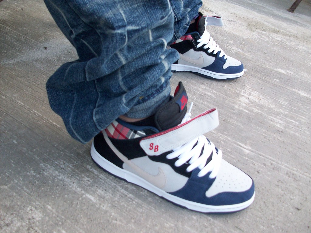 nike sb with strap