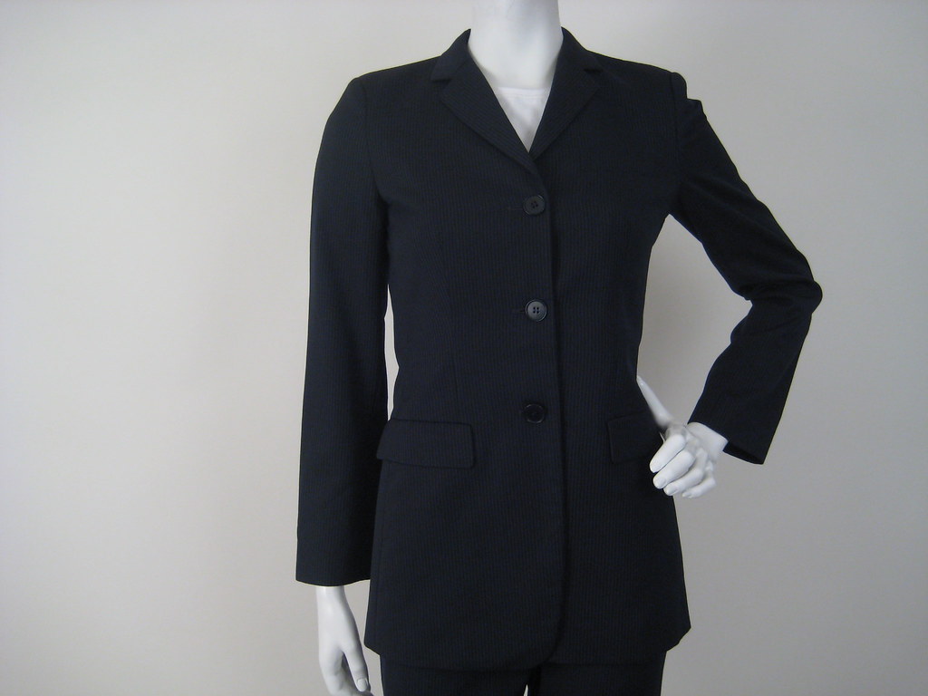 Emporio Armani Suit | Look sharp.100% virgin wool. Two piece… | Flickr