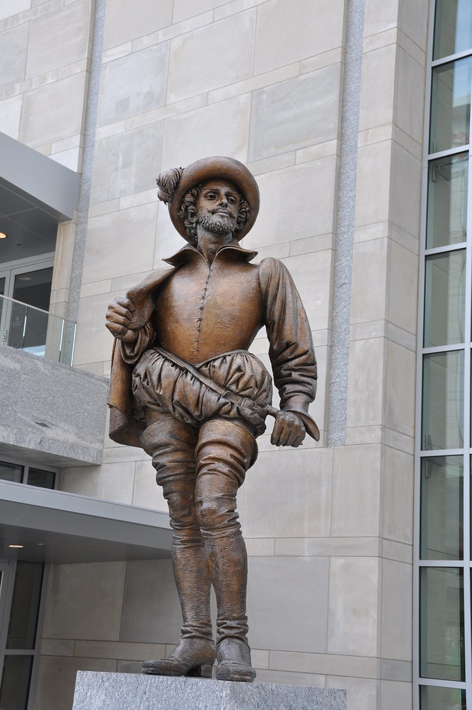 Sir Walter Raleigh Statue | Statue of Sir Walter Raleigh at … | Flickr