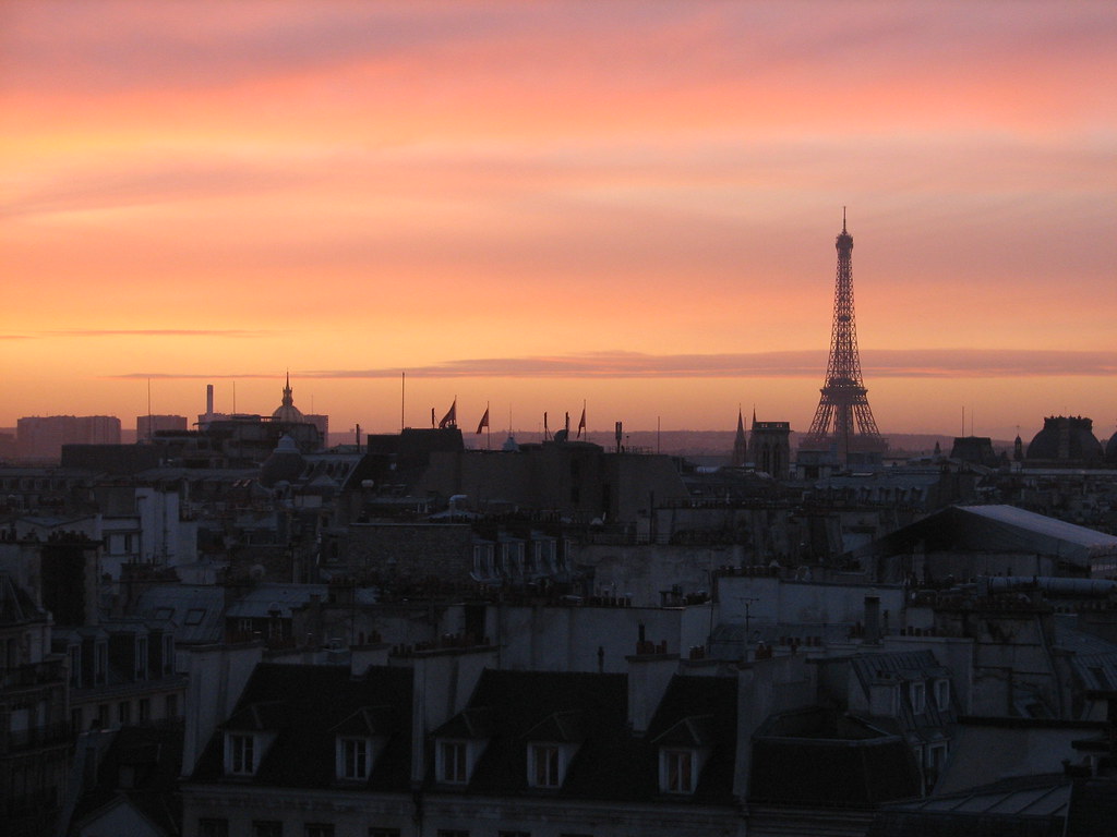Parisian sunset skyline | Jess Wood | Flickr