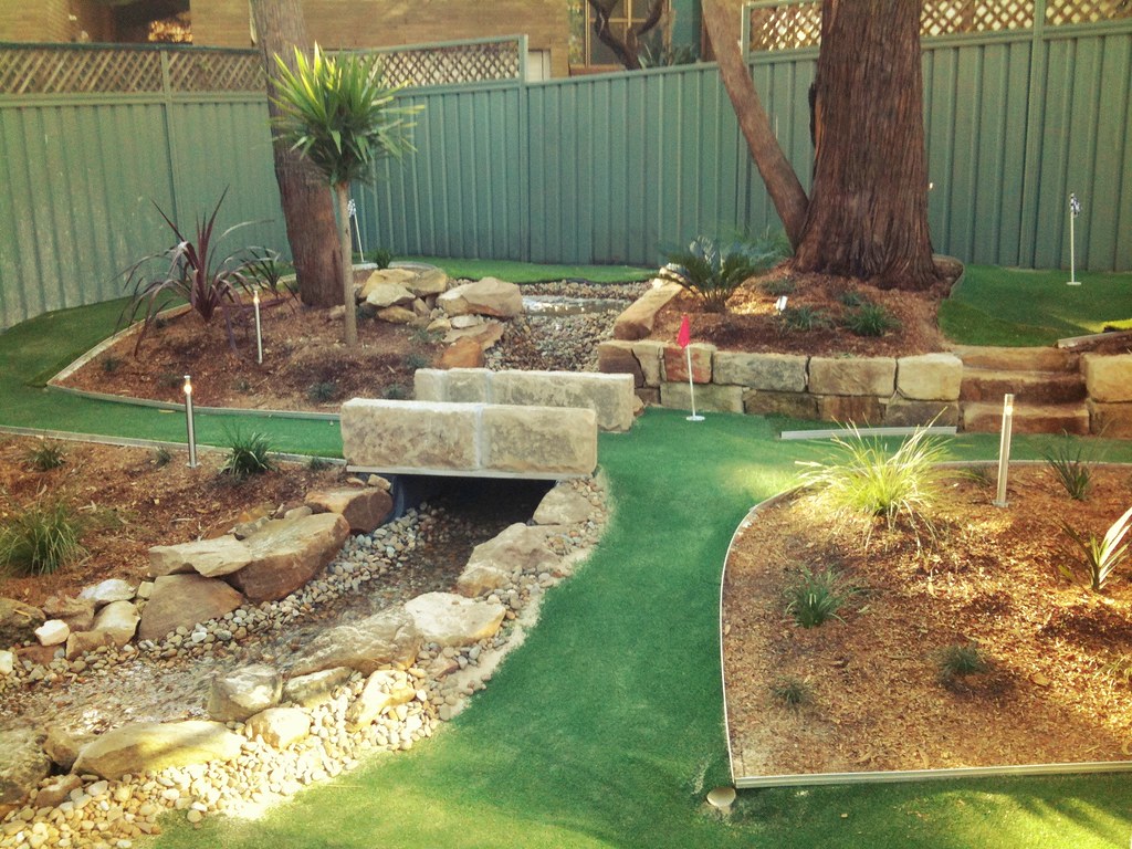 Backyard mini-golf | My young cousins' awesome mini-golf cou… | Flickr
