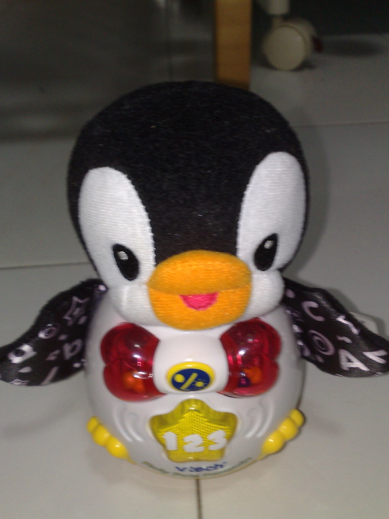 vtech little friendlies musical penguin