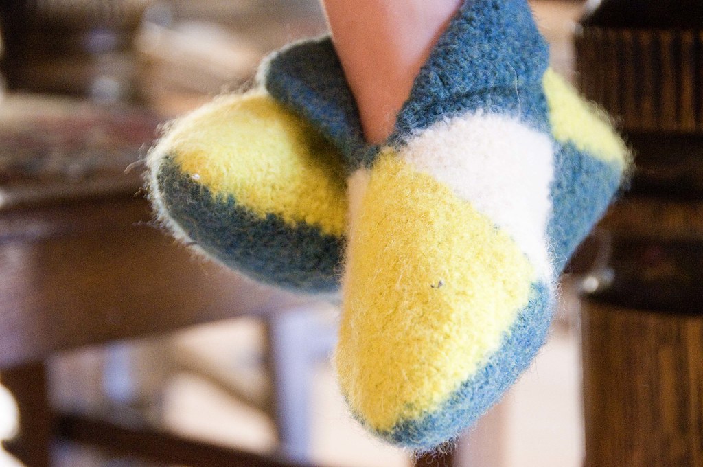 easy felted norwegian house slippers by mommyknows | Flickr