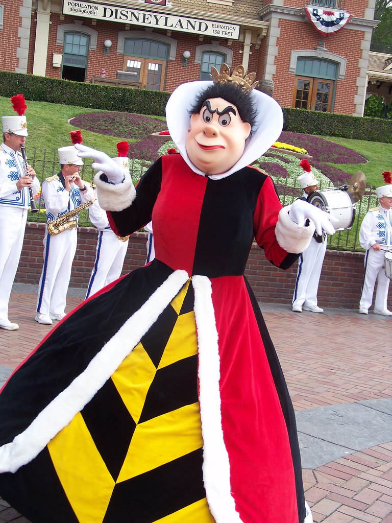 The Queen of Hearts dances to the music of the Disneyland … | Flickr