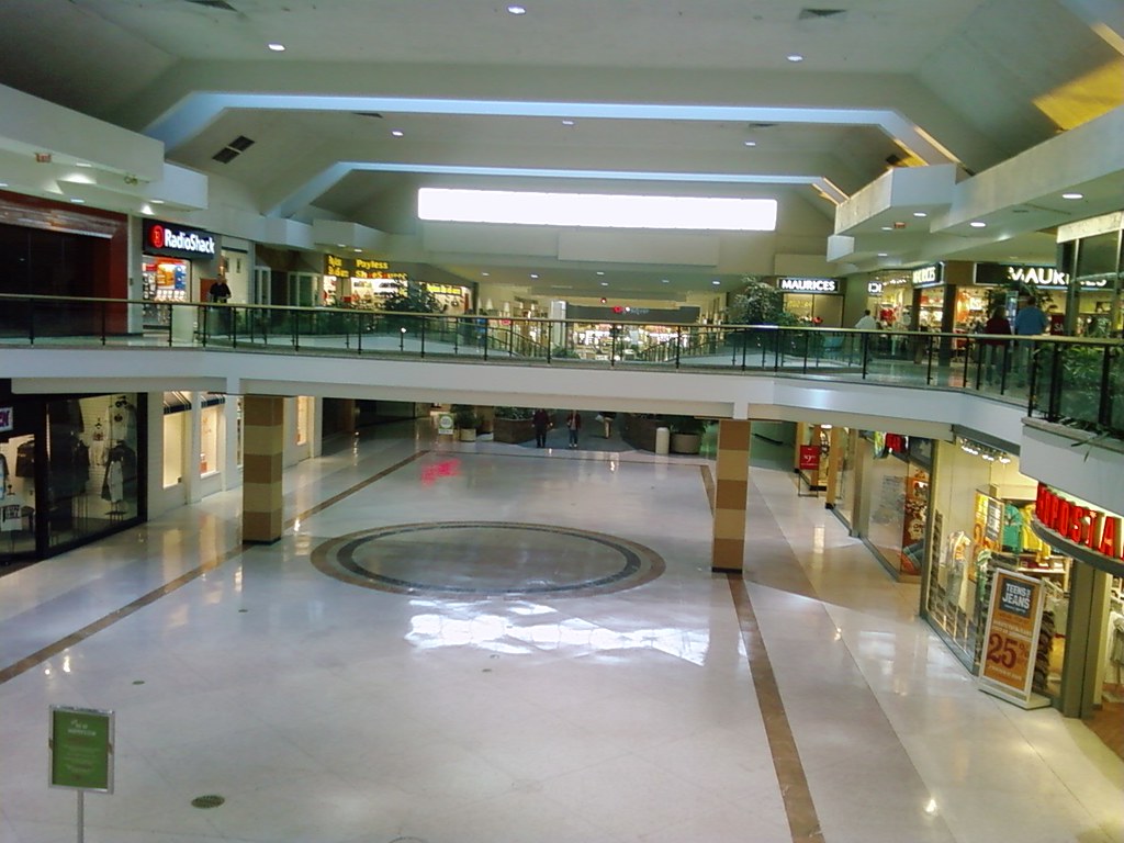 Merle Hay Mall, Des Moines, Iowa view of the upper bridge … | Flickr