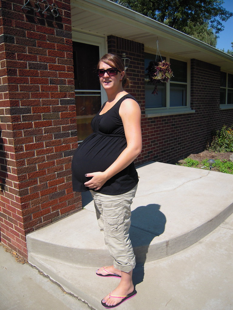 38 weeks pregnant - The Maternity Gallery