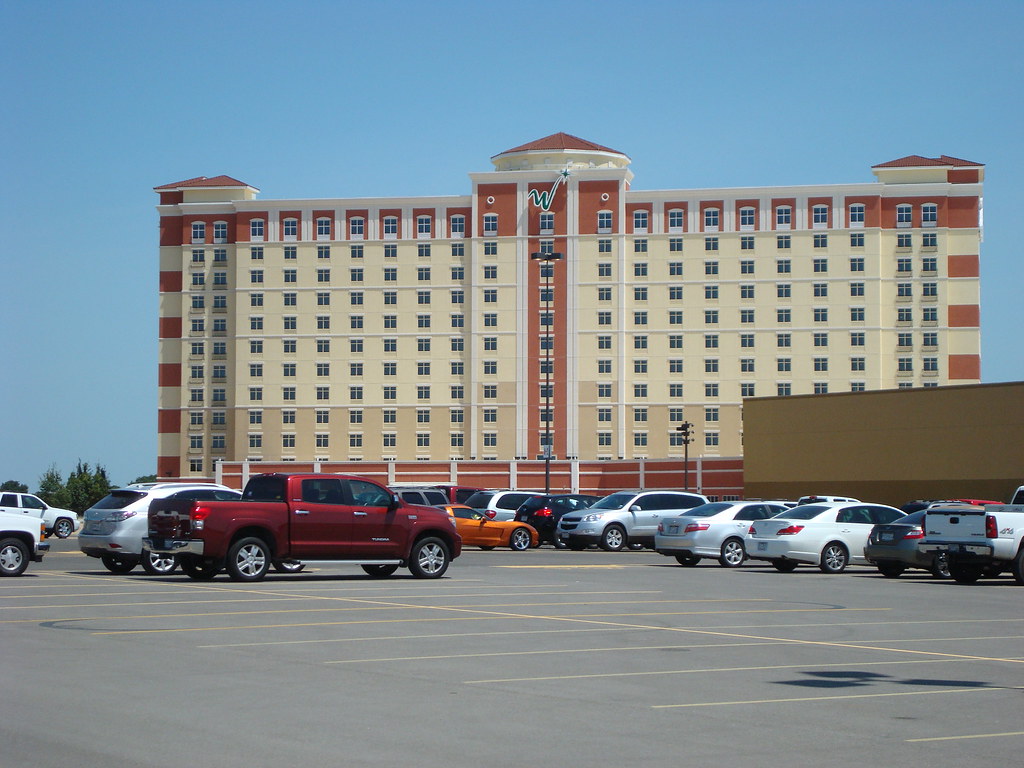 hotels around winstar casino