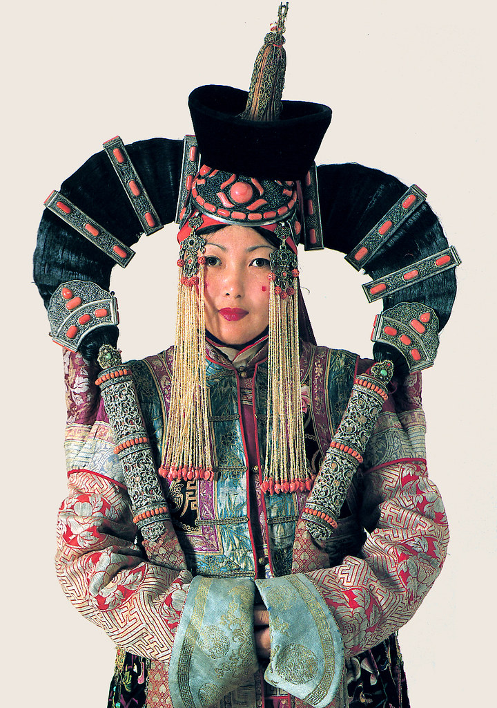 Ethnic Costume 64