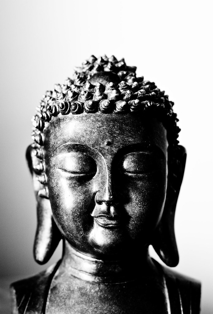 Black and White Buddha | Canon EF 50mm f/1.8 II Buddha and D… | Flickr