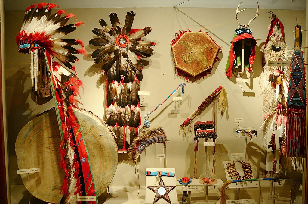 Nez Perce Artifacts | A display of original Nez Perce items … | Flickr