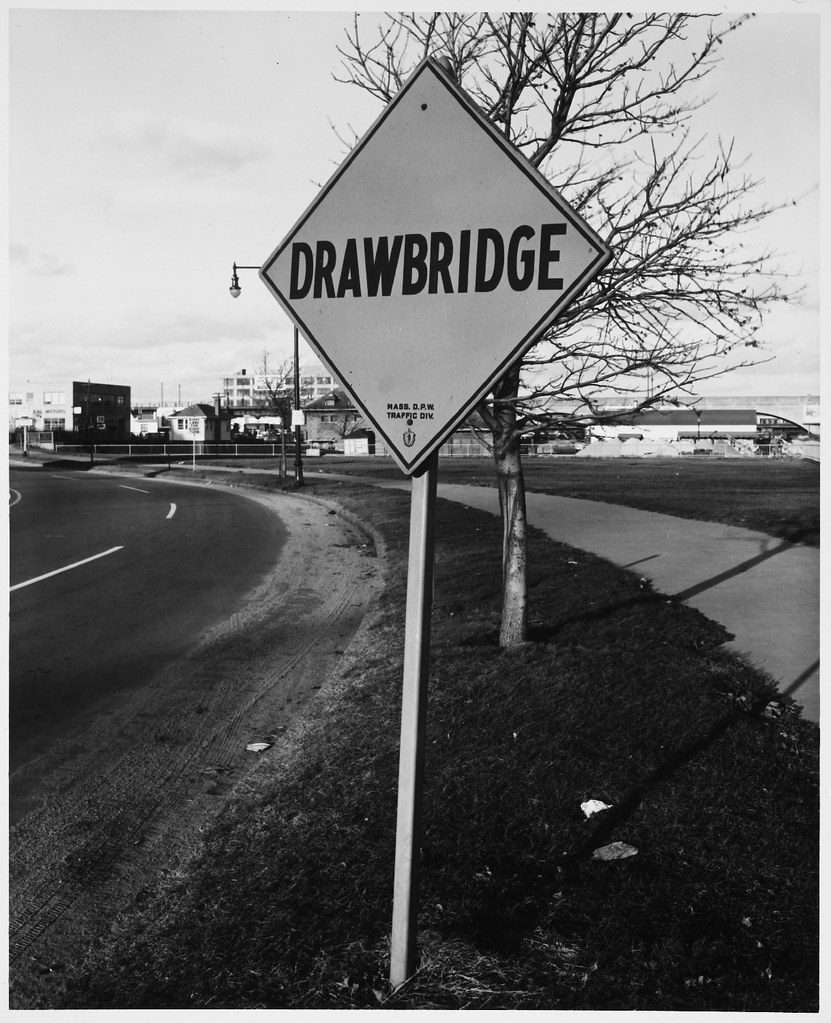 Drawbridge Sign, Cambridge Parkway Title Drawbridge Sign, … Flickr
