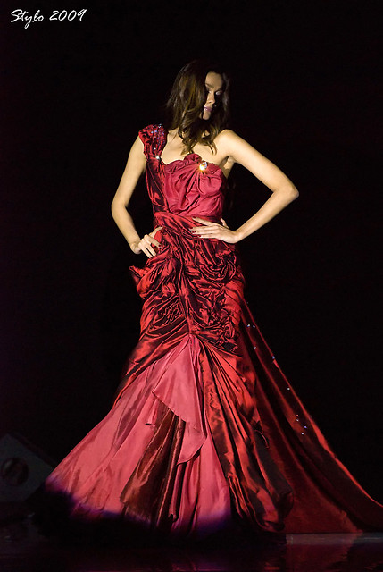 The Nightingale Of KL | RM100 million dress by Dato’ Nancy Y… | Flickr