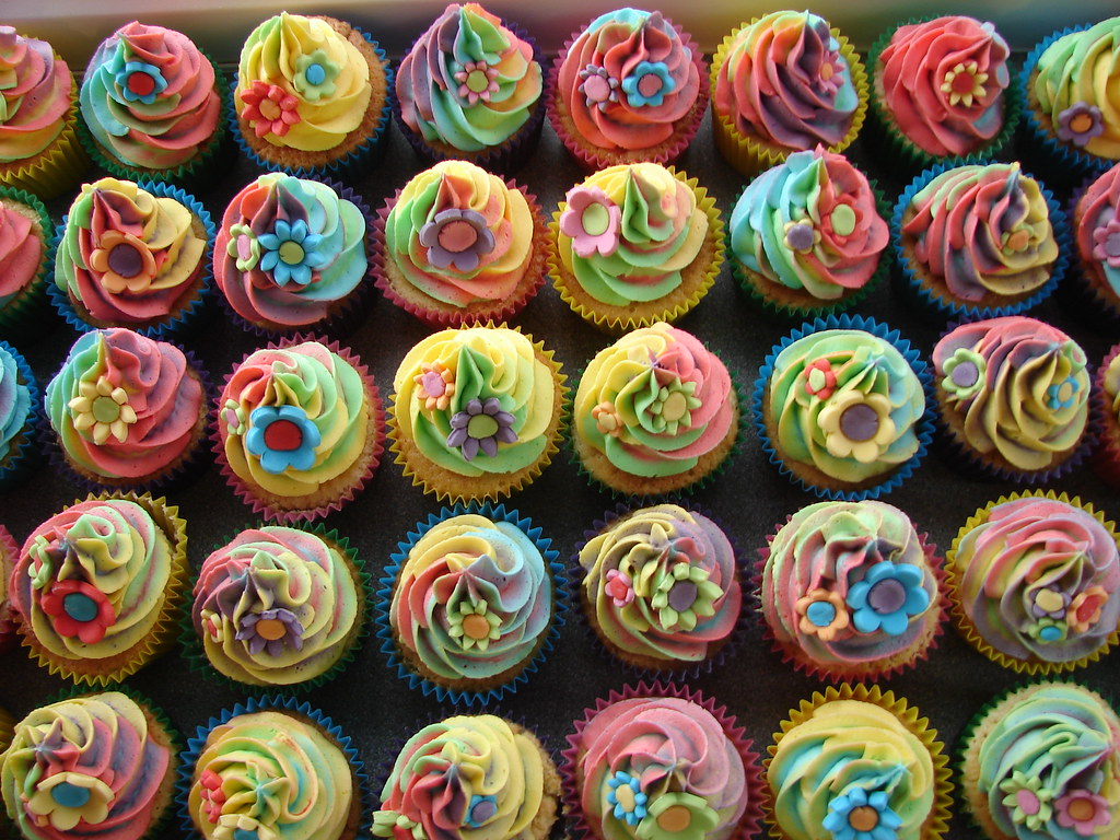 Psychadelic 1960s Flower Power Cupcakes  Nom Nom Cupcakes  Flickr