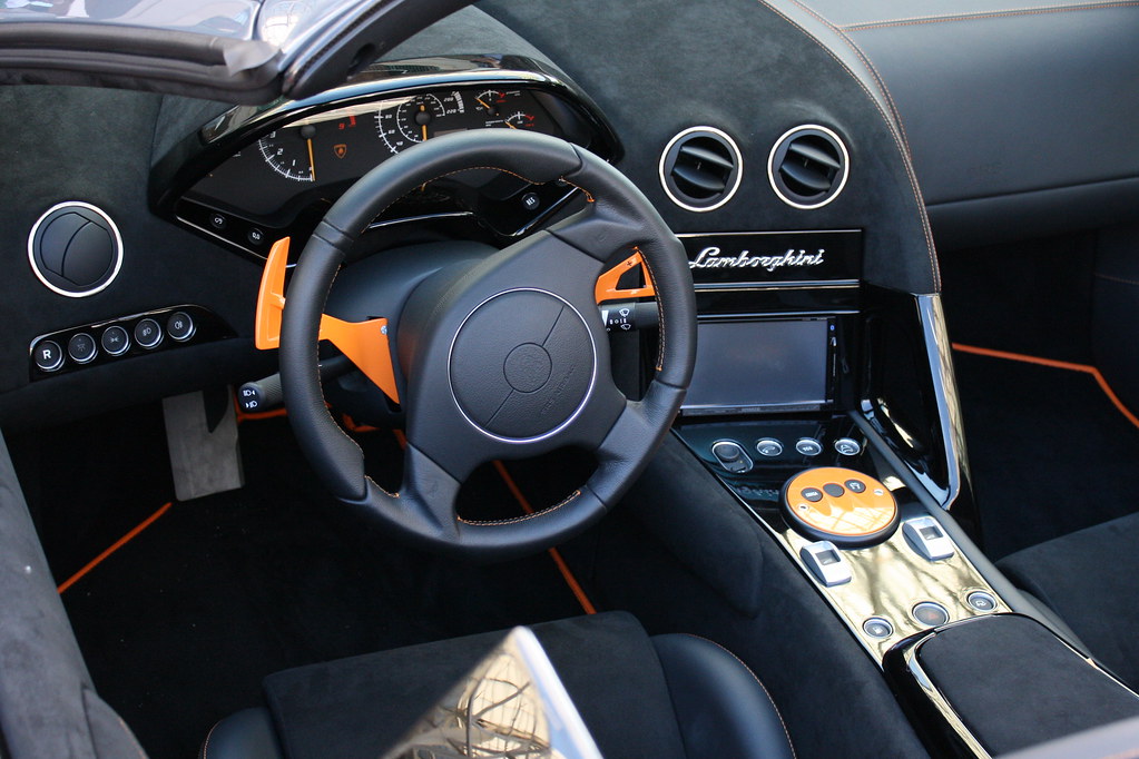 Lamborghini Murcielago LP650 Roadster interior | www ...