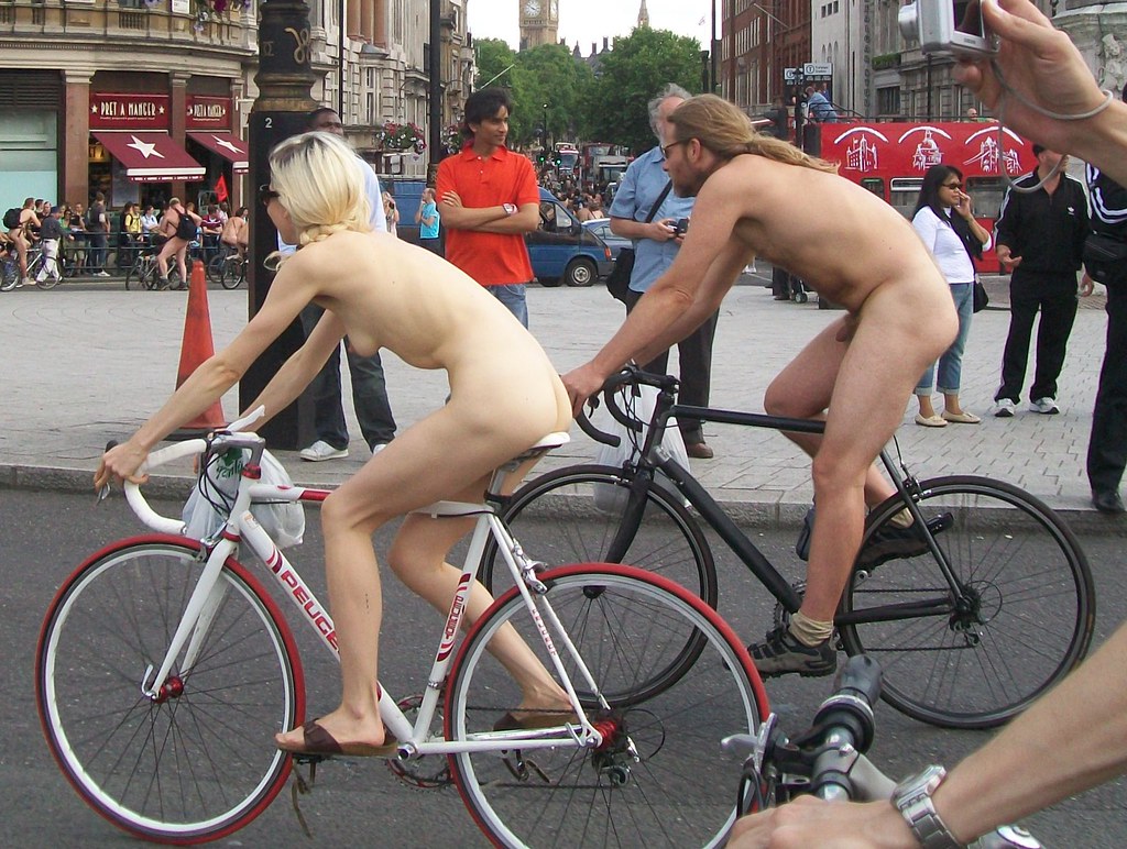 World Naked Bike Ride - London 2009  London Naked Bike -7886